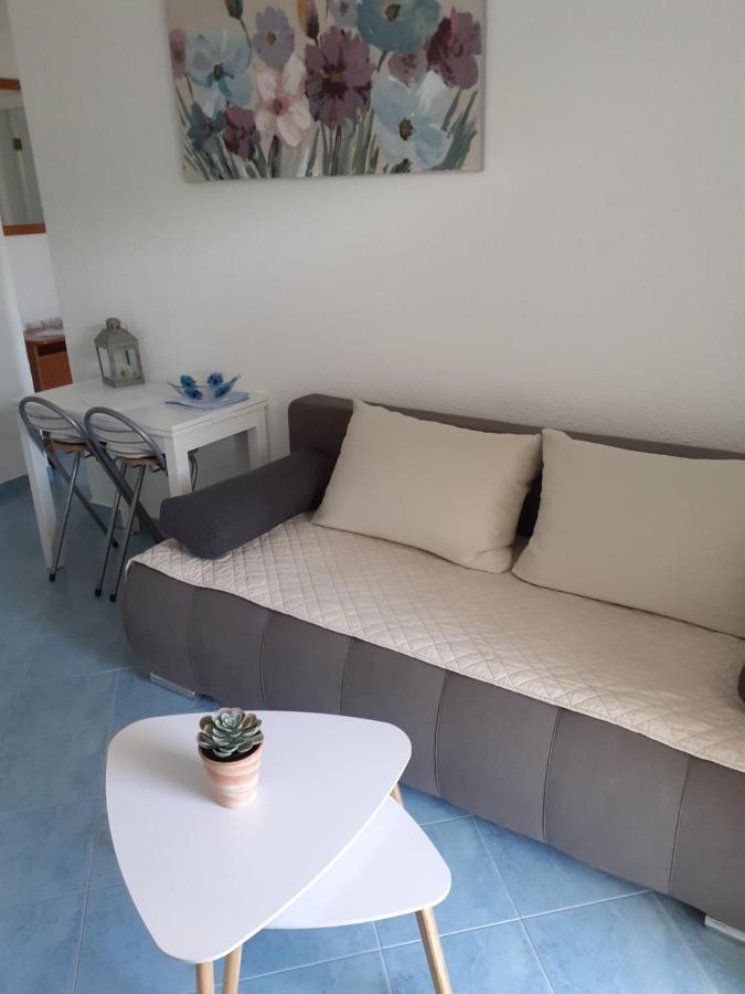 Lozina * Drvenik (Split-Dalmatia)